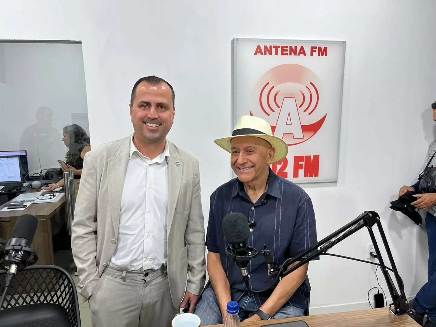 Durante entrevista em rádio de Porto Velho, Bruno Costa recebe elogios do Senador Confúcio Moura